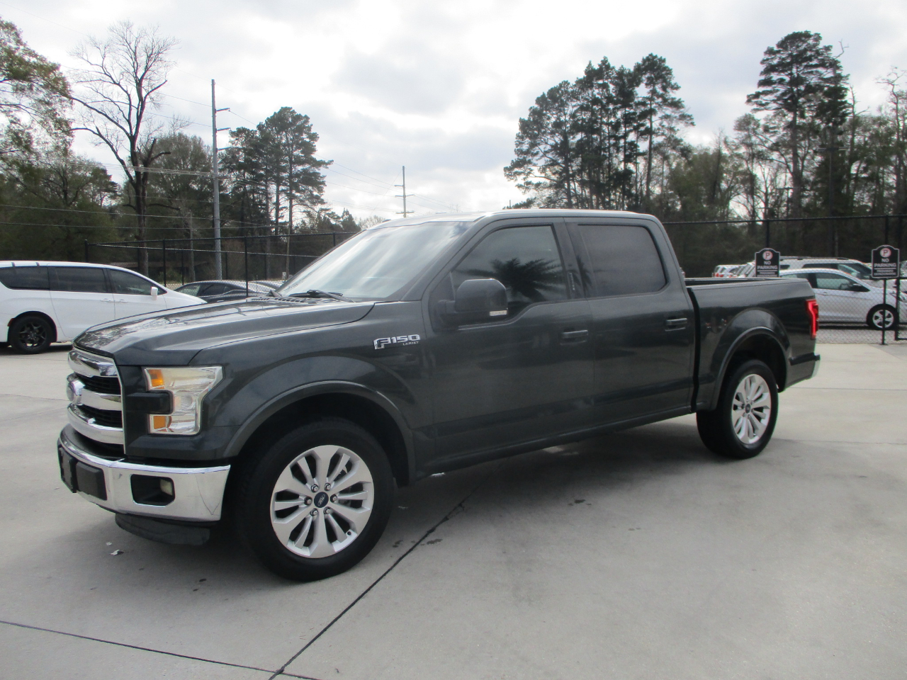 Ford F-150 Lariat SuperCrew 5.5-ft. Bed 2WD 2015