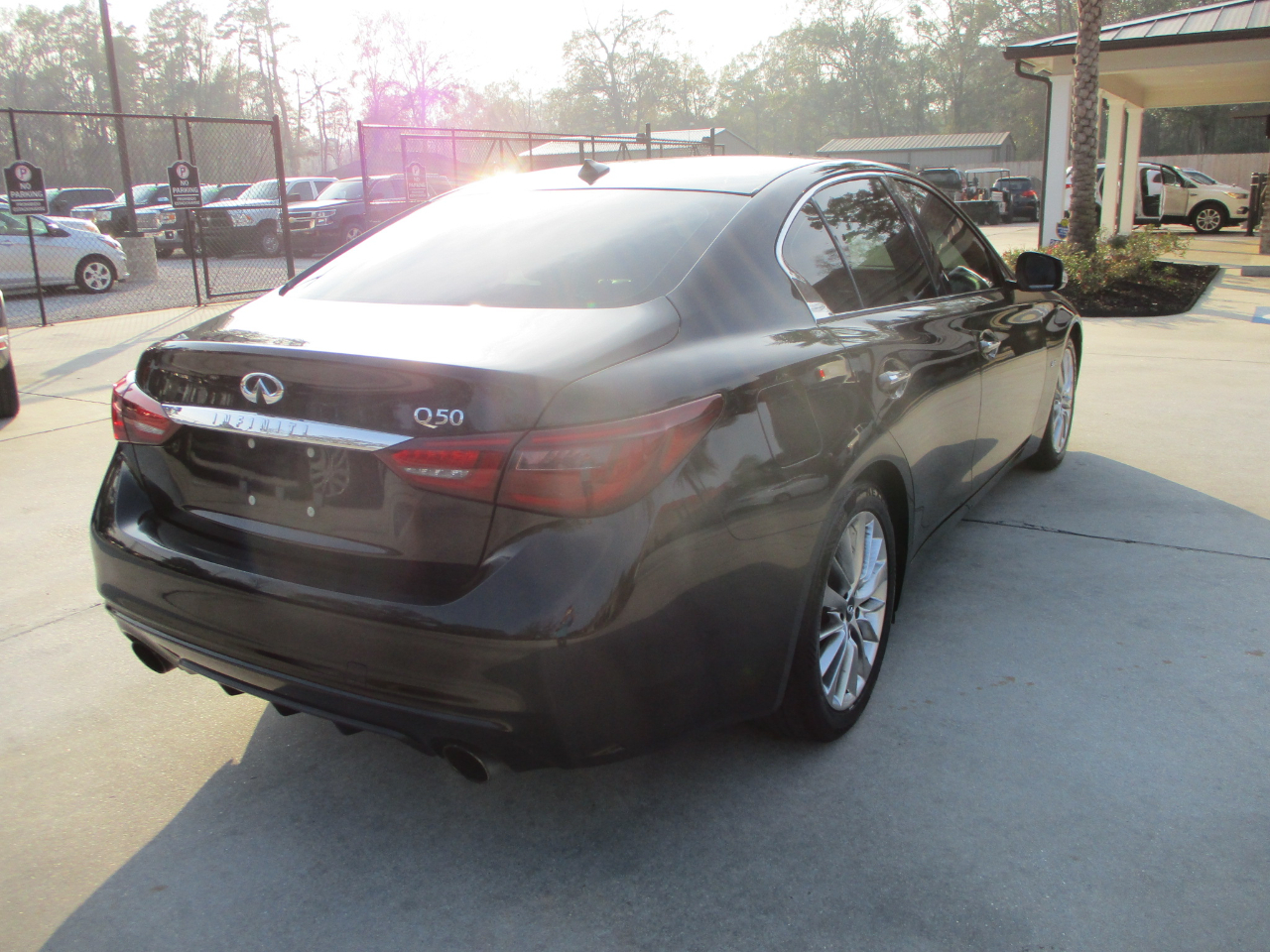 Infiniti Q50 3.0t LUXE 2019