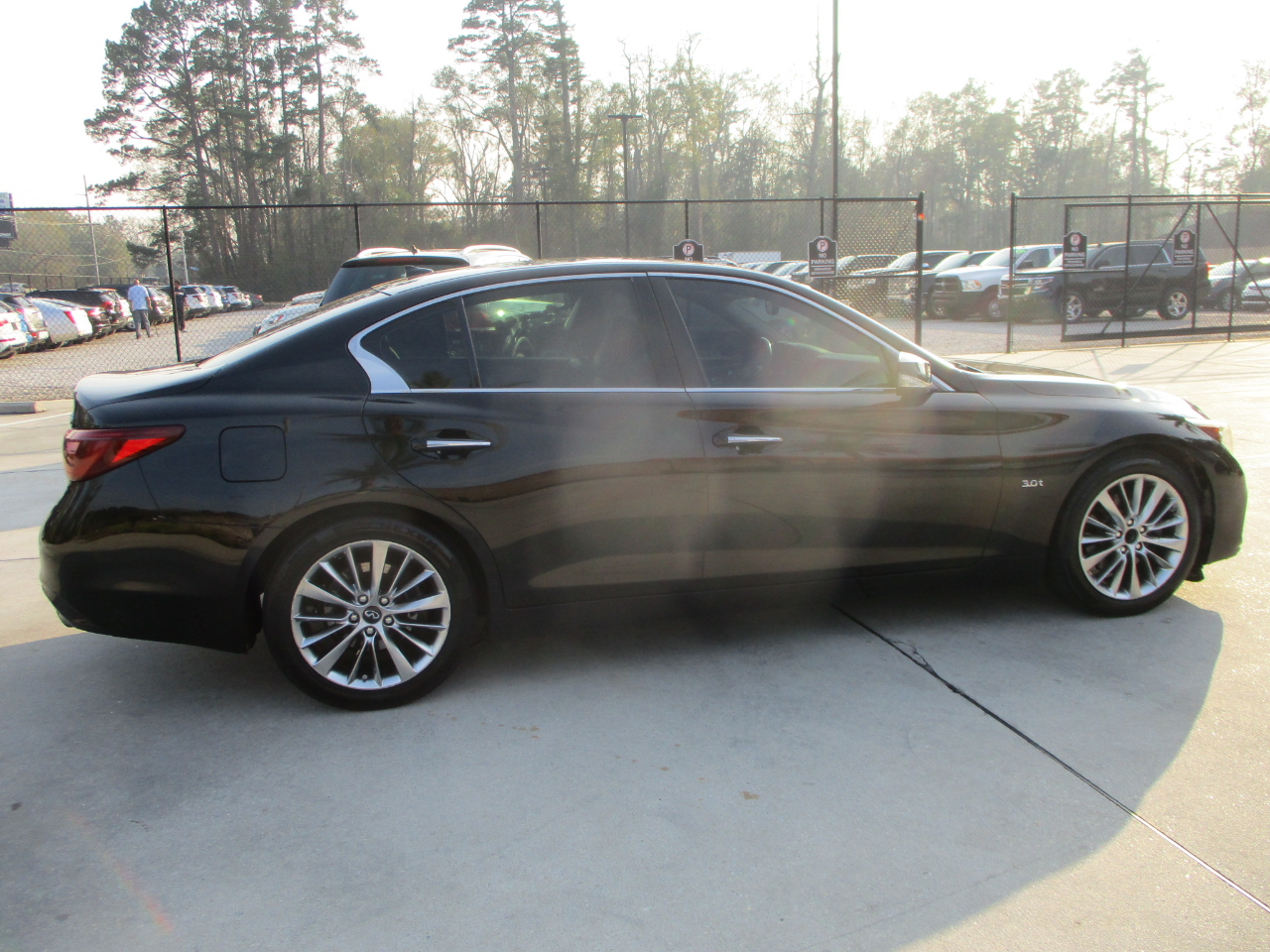 Infiniti Q50 3.0t LUXE 2019