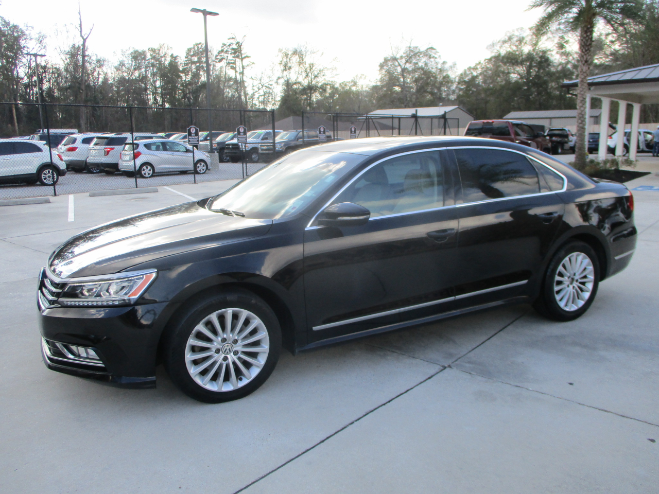 Volkswagen Passat SE 6A 2016