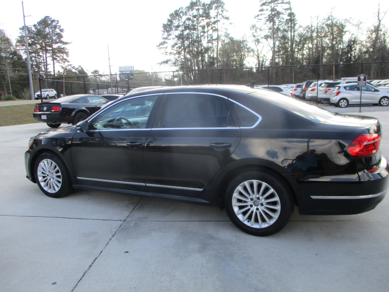 Volkswagen Passat SE 6A 2016