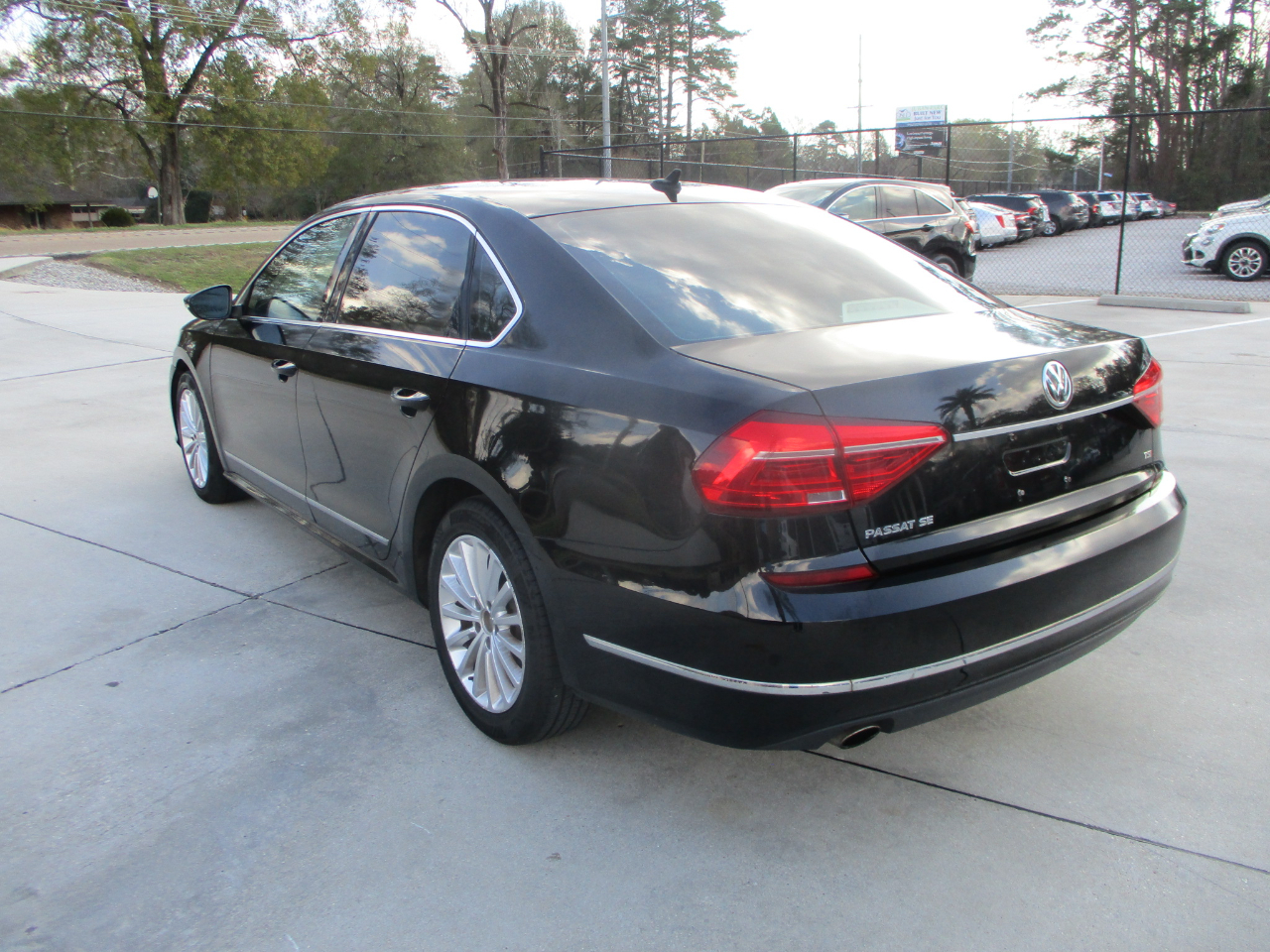 Volkswagen Passat SE 6A 2016