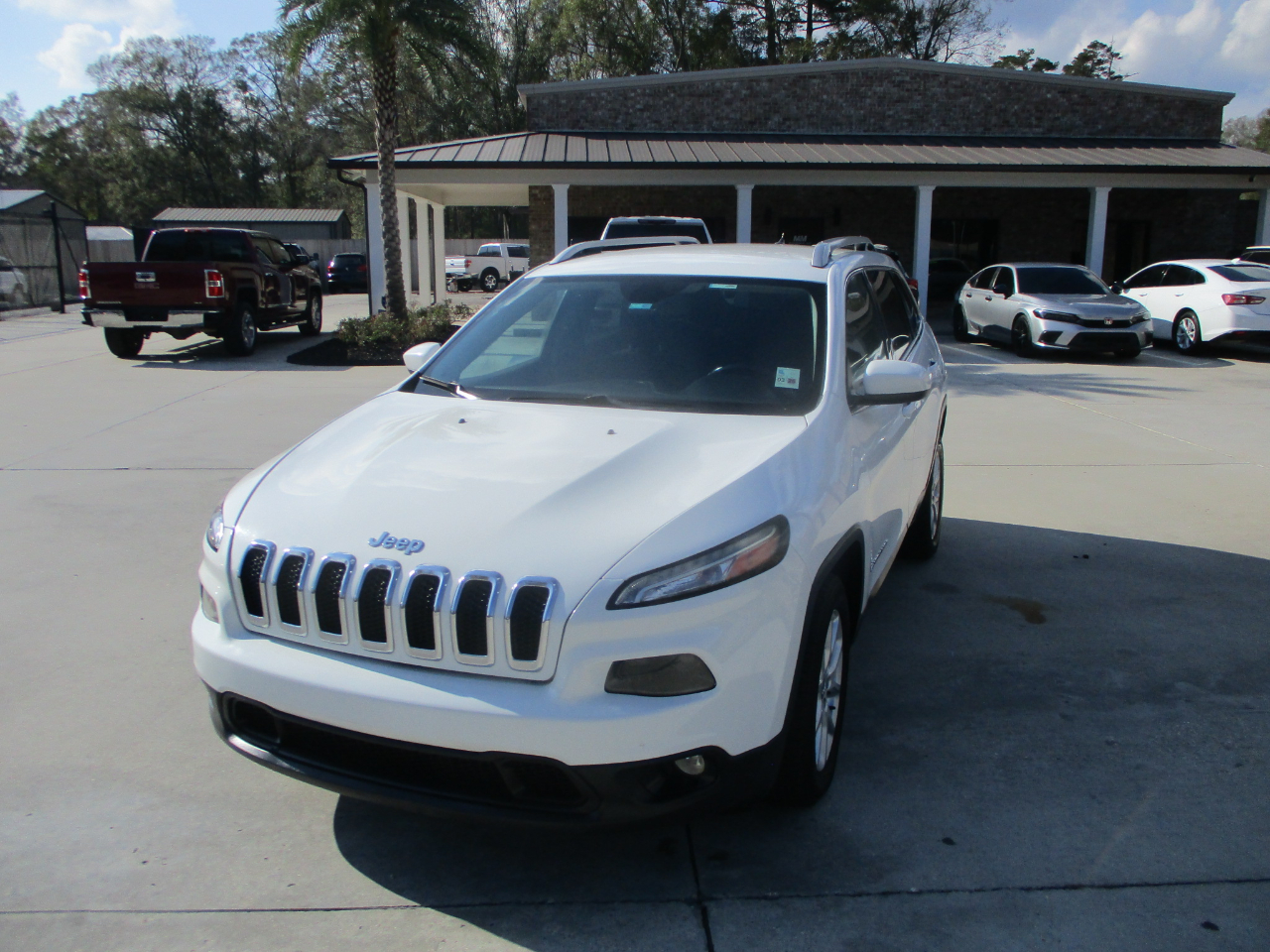 Jeep Cherokee Latitude FWD 2015
