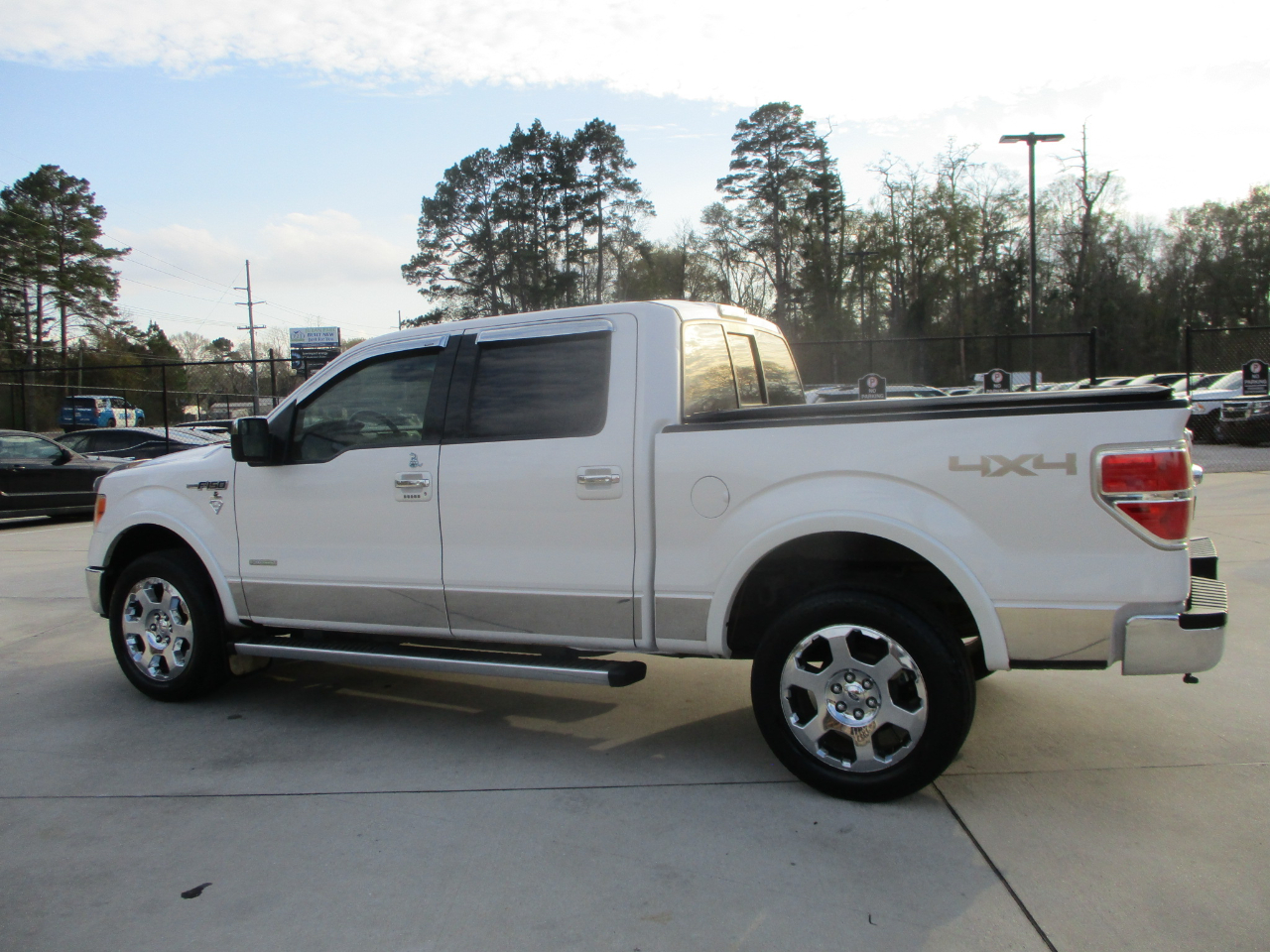 Ford F-150 Lariat SuperCrew 5.5-ft. Bed 4WD 2011