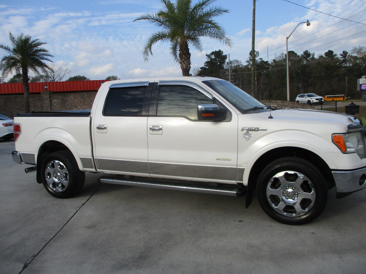 Ford F-150 Lariat SuperCrew 5.5-ft. Bed 4WD 2011