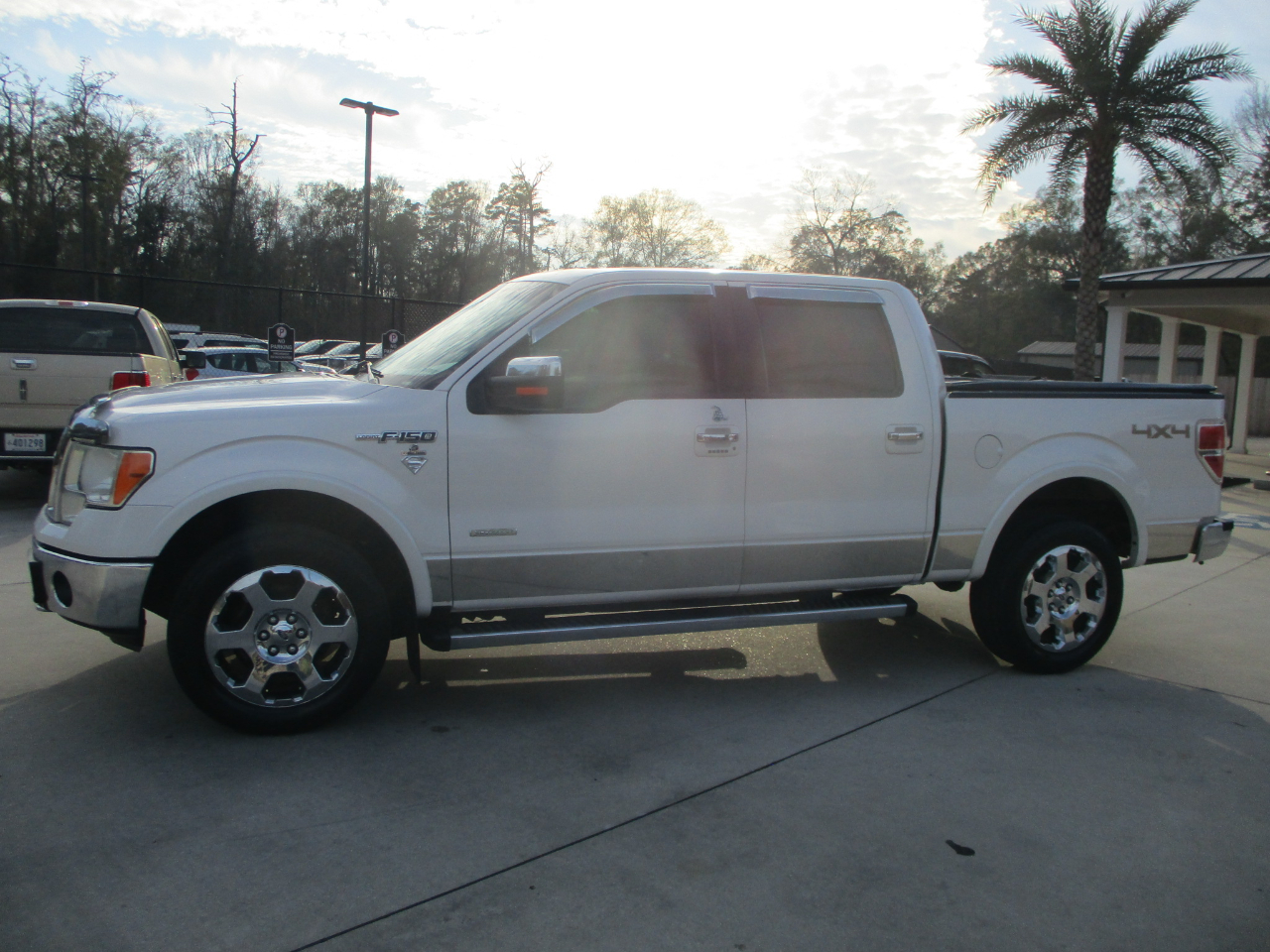 Ford F-150 Lariat SuperCrew 5.5-ft. Bed 4WD 2011