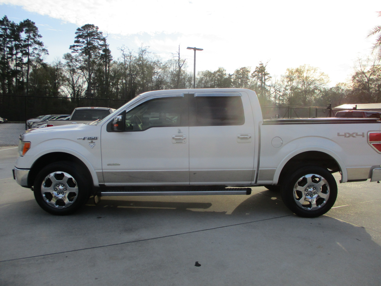 Ford F-150 Lariat SuperCrew 5.5-ft. Bed 4WD 2011