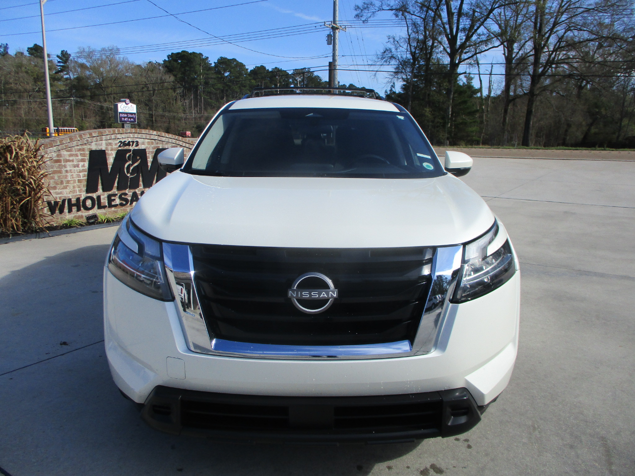 Nissan Pathfinder SV 2022