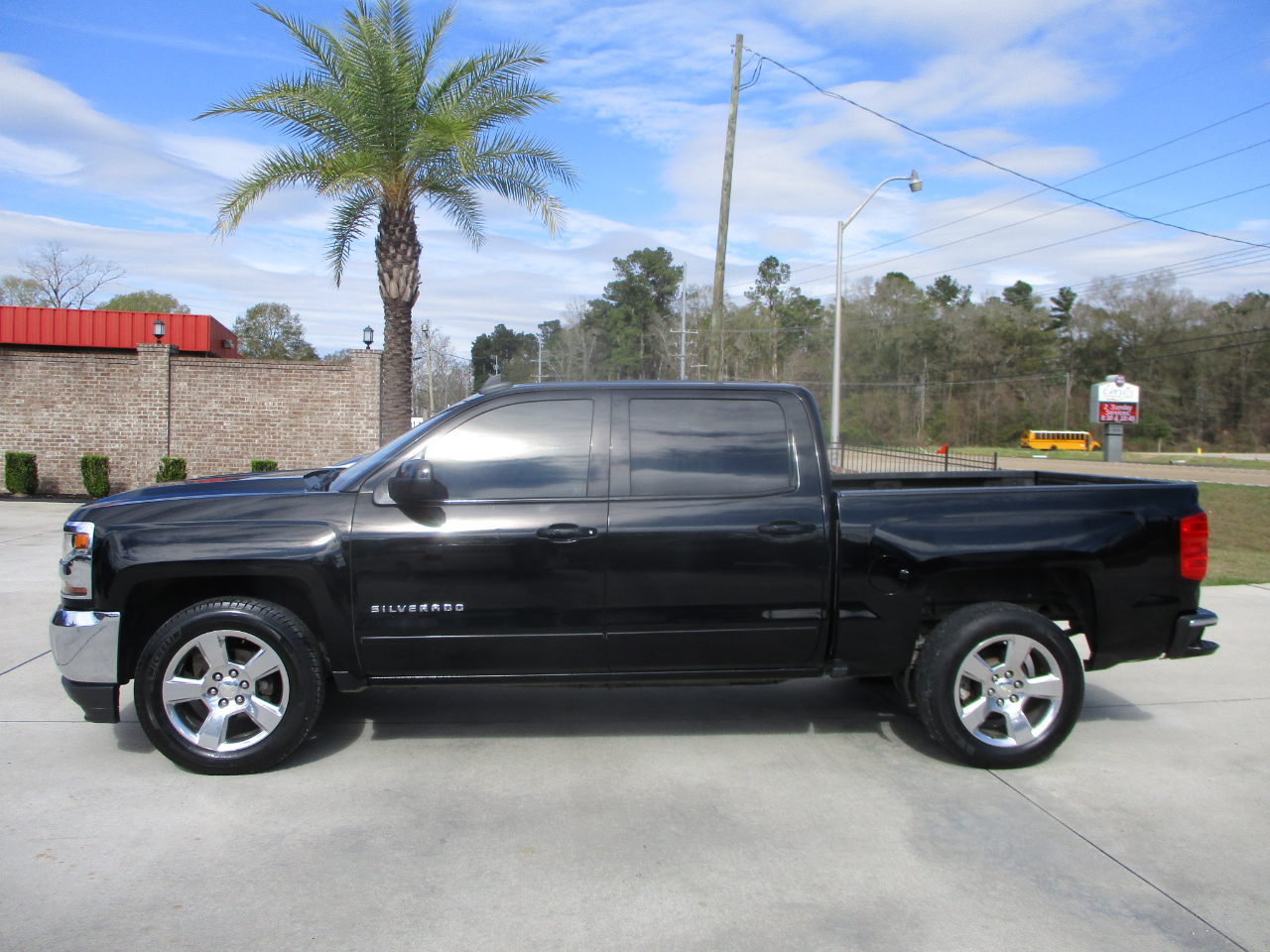 Chevrolet Silverado 1500 LT Crew Cab 2WD 2017
