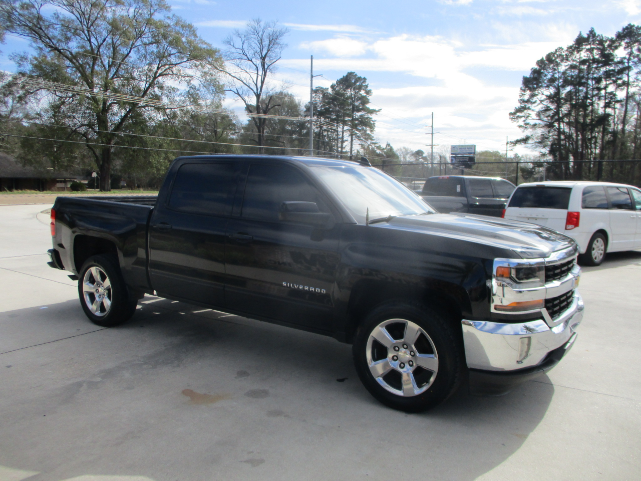Chevrolet Silverado 1500 LT Crew Cab 2WD 2017