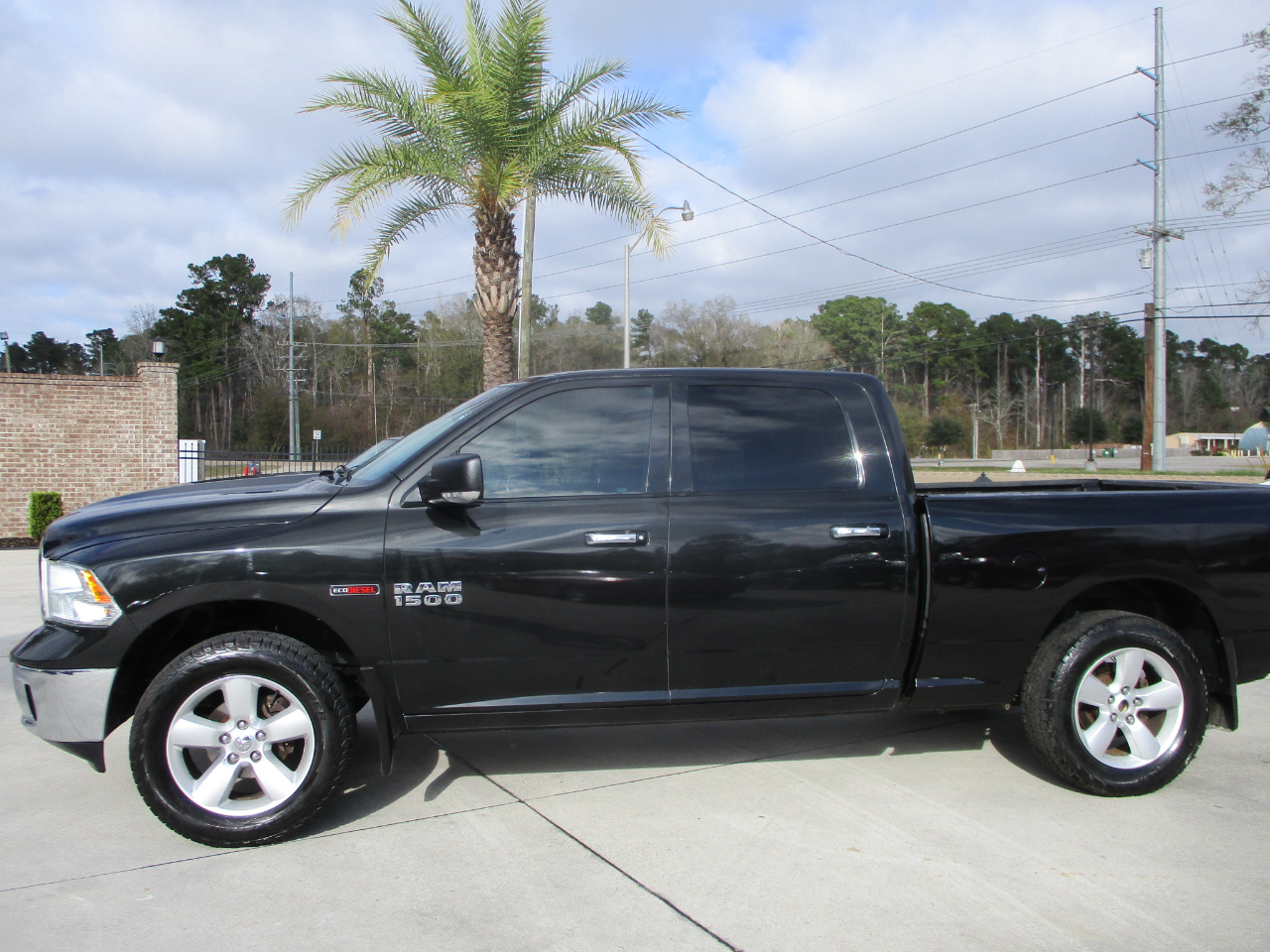 2015 RAM Ram 1500 SLT
