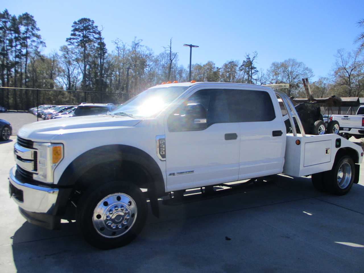 Ford F-450 SD Crew Cab DRW 2WD 2018