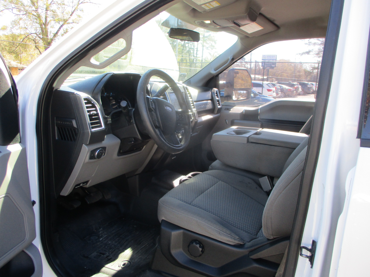 Ford F-450 SD Crew Cab DRW 2WD 2018