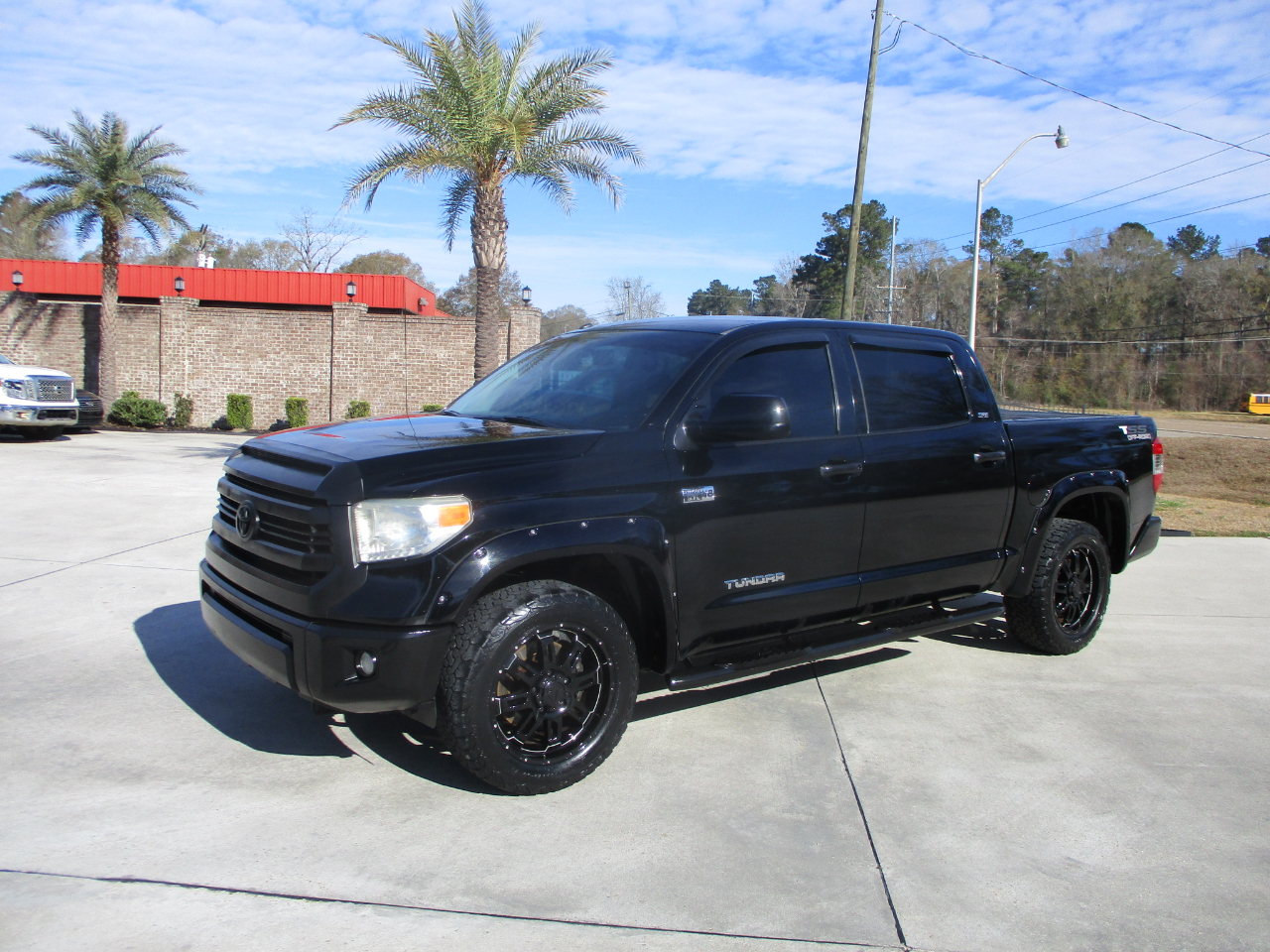 Toyota Tundra SR5 5.7L V8 CrewMax 2WD 2014