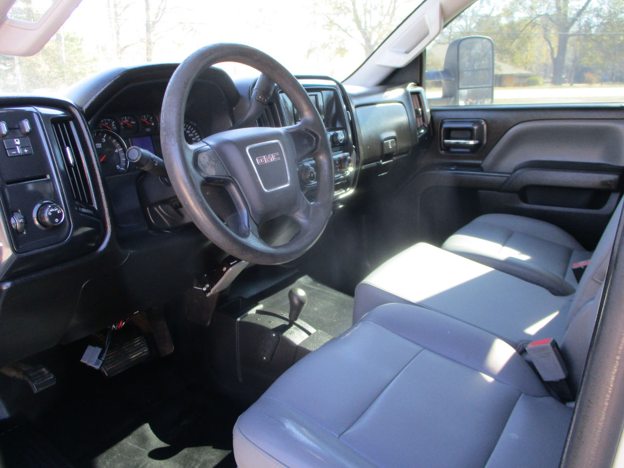 GMC Sierra 2500HD Base Crew Cab 4WD 2015