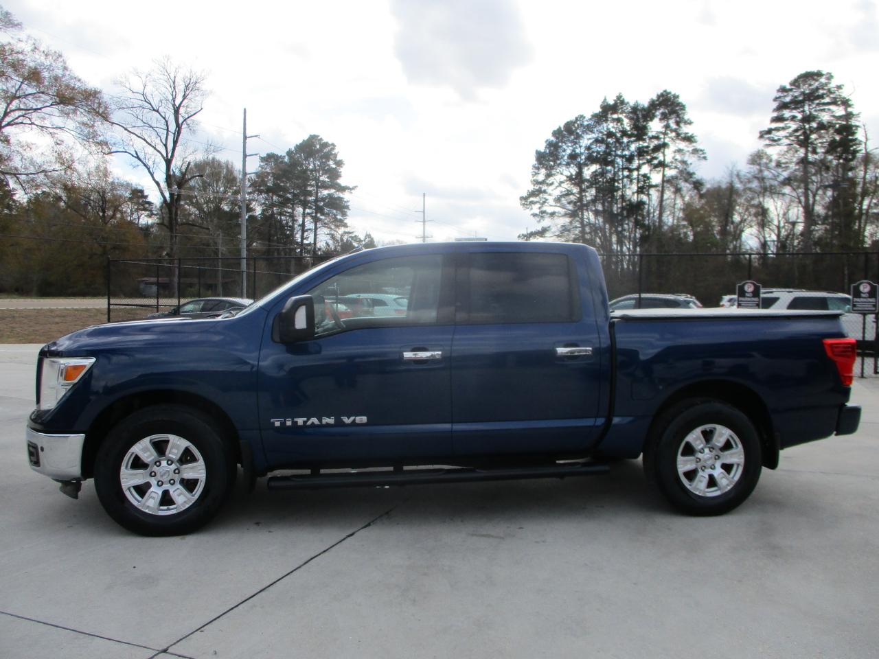 Nissan Titan SV Crew Cab 2WD 2019