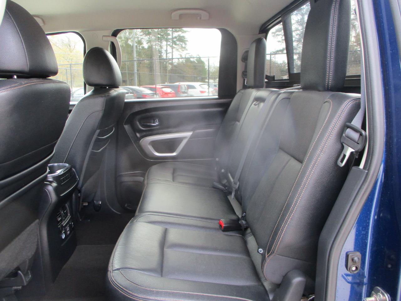 Nissan Titan SV Crew Cab 2WD 2019