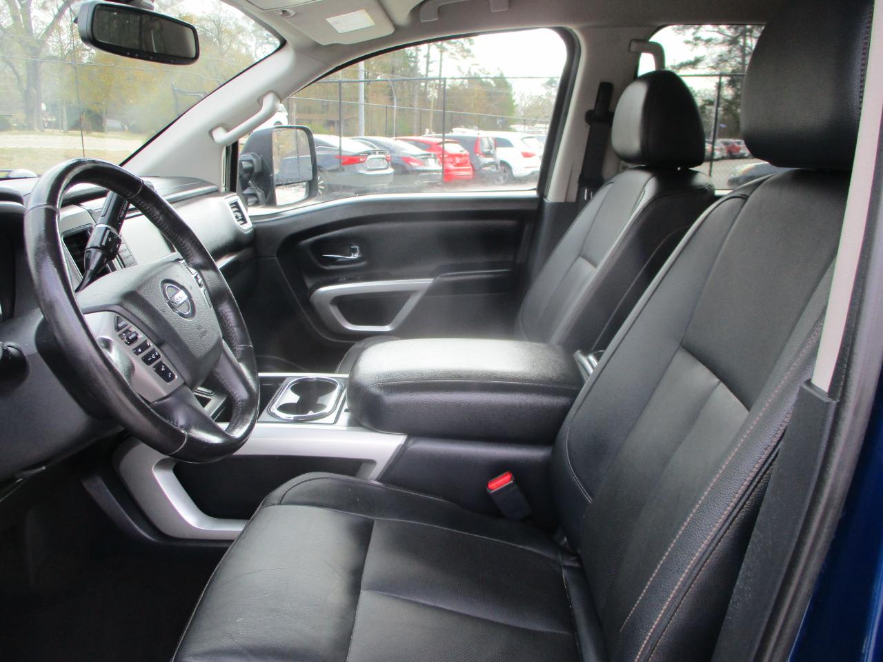 Nissan Titan SV Crew Cab 2WD 2019