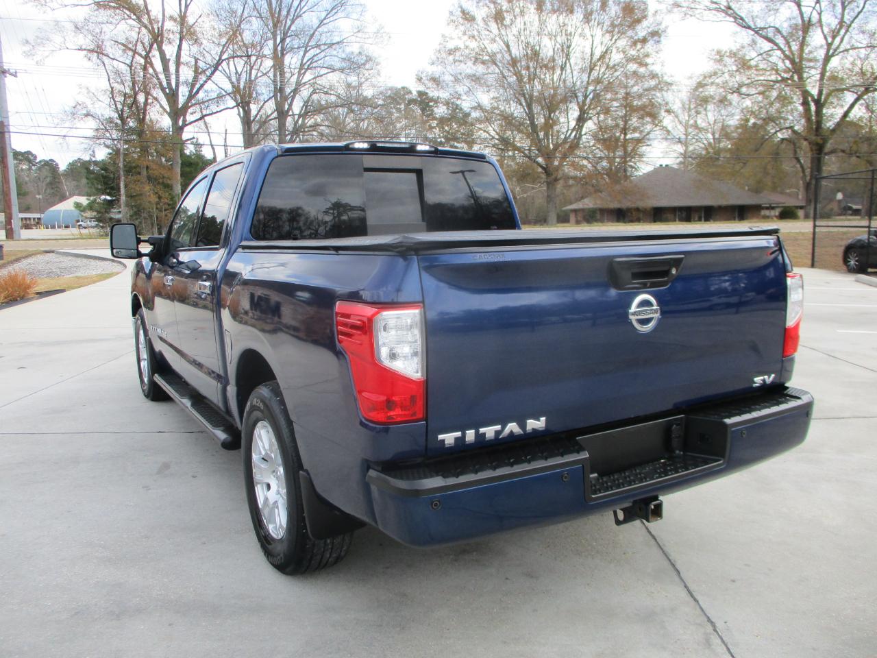 Nissan Titan SV Crew Cab 2WD 2019