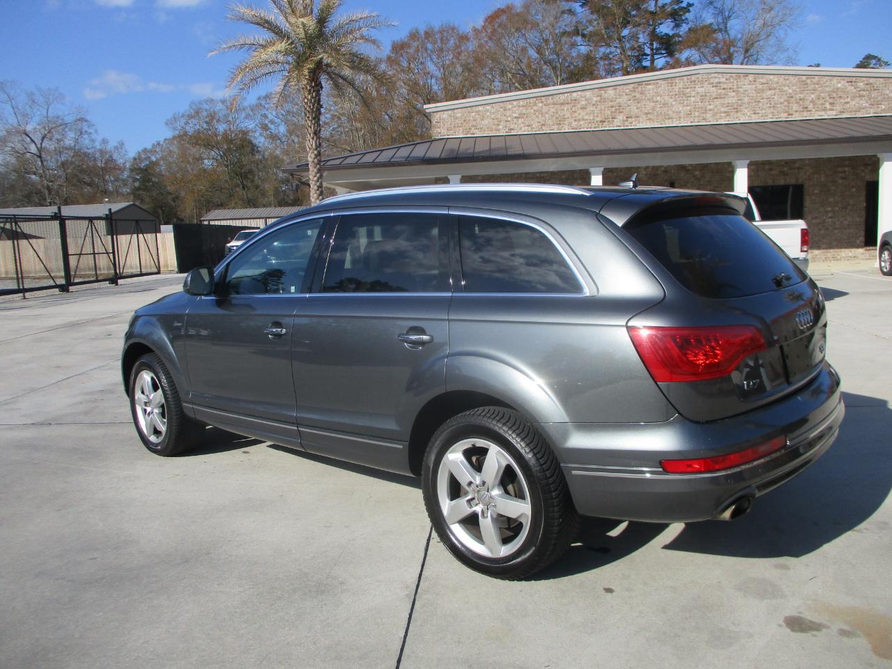 Audi Q7 3.0T Premium Plus quattro 2015