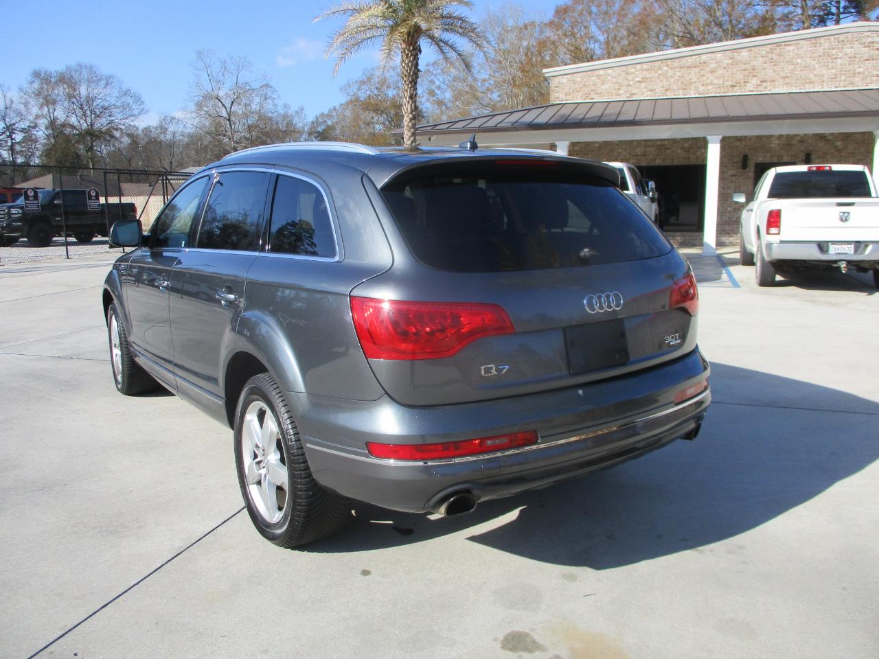 Audi Q7 3.0T Premium Plus quattro 2015