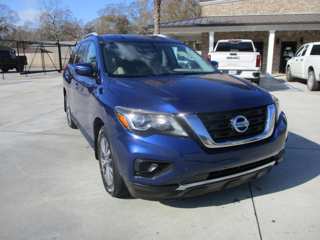 Nissan Pathfinder S 2WD 2017