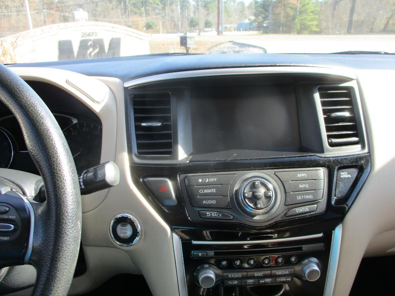 Nissan Pathfinder S 2WD 2017