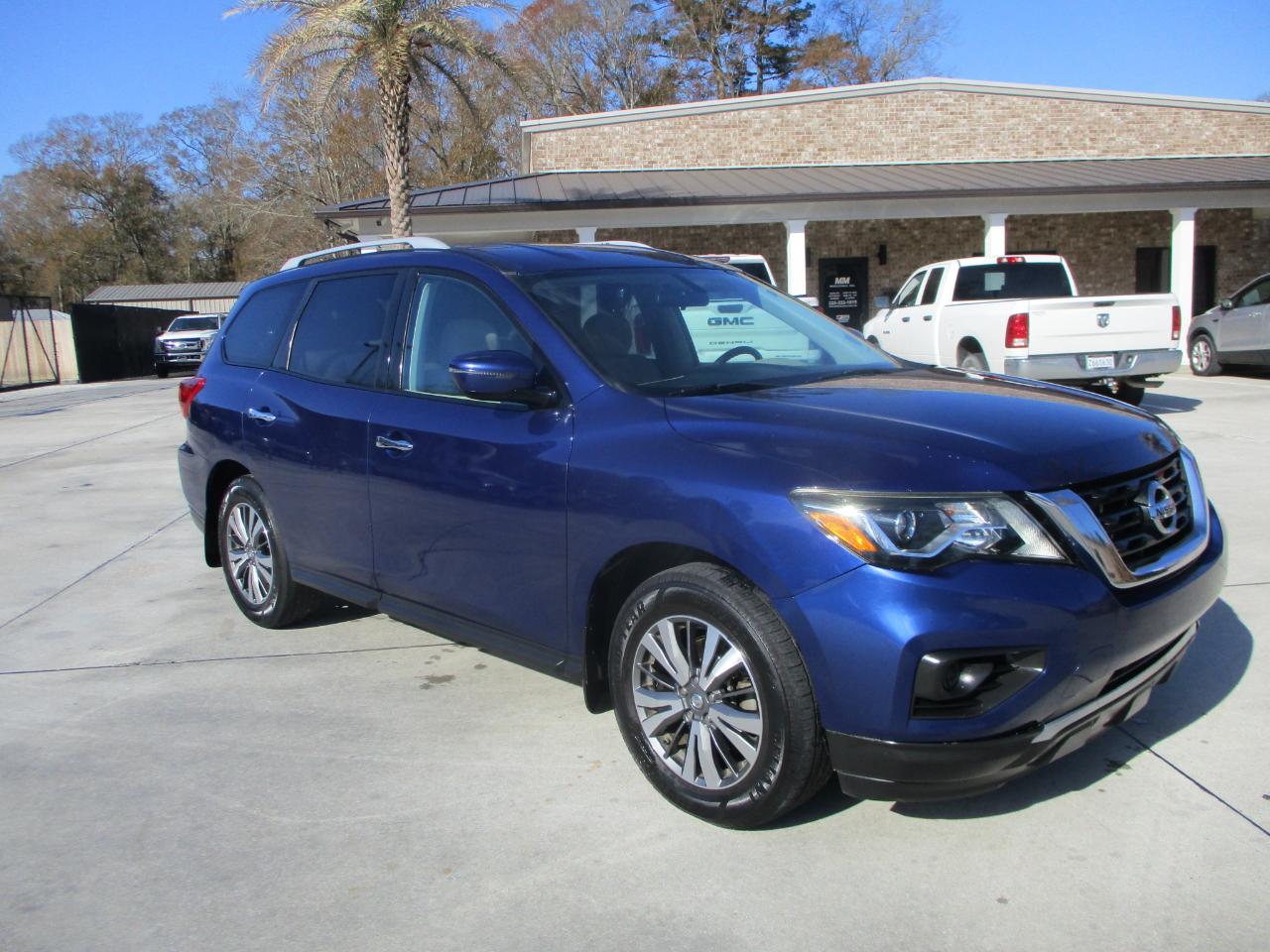 Nissan Pathfinder S 2WD 2017
