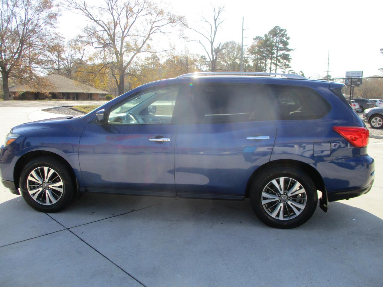 Nissan Pathfinder S 2WD 2017