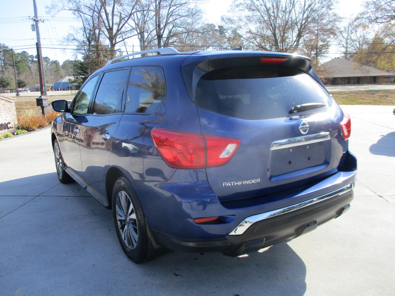 Nissan Pathfinder S 2WD 2017