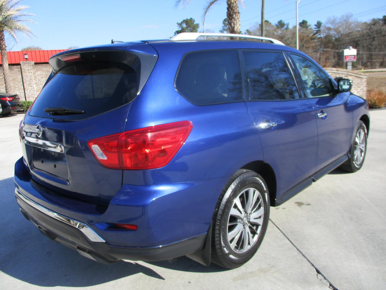 Nissan Pathfinder S 2WD 2017