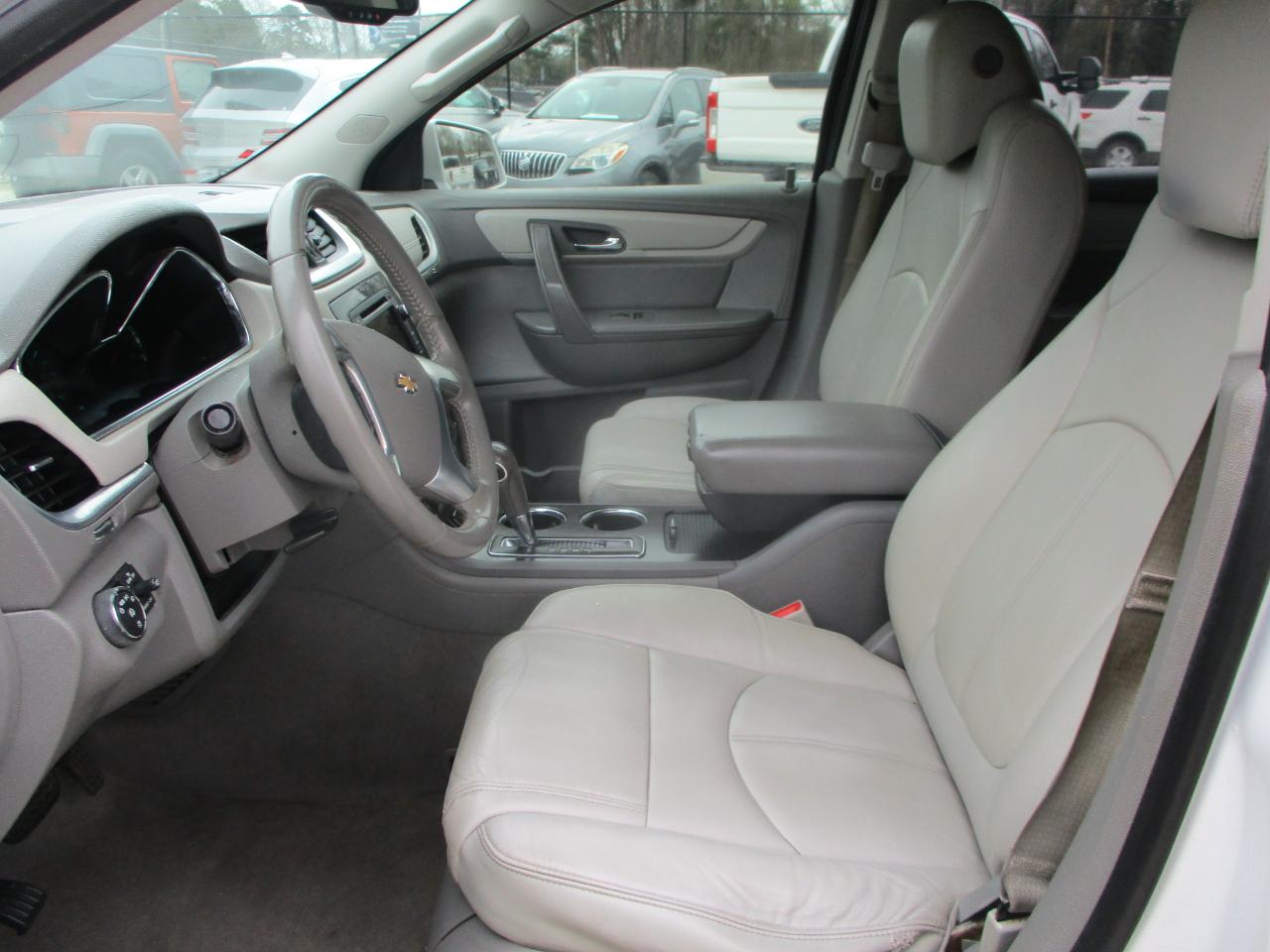 Chevrolet Traverse 2LT FWD 2017