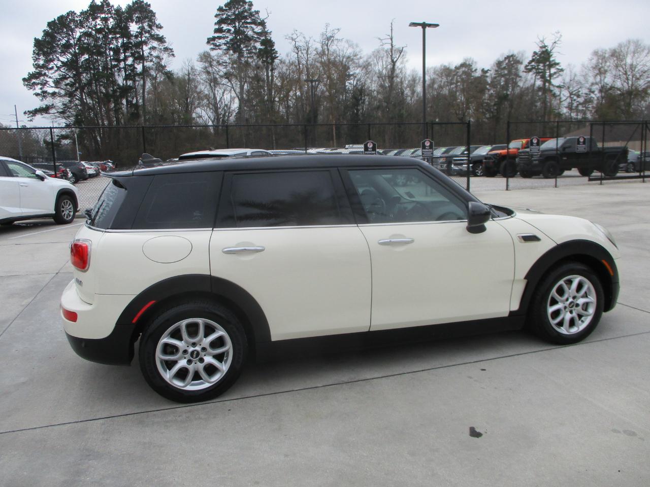 MINI Clubman Base 2016