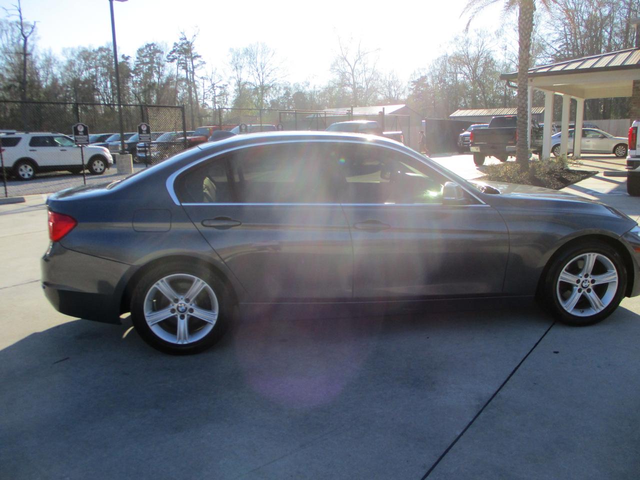 BMW 3-Series 328i Sedan 2015