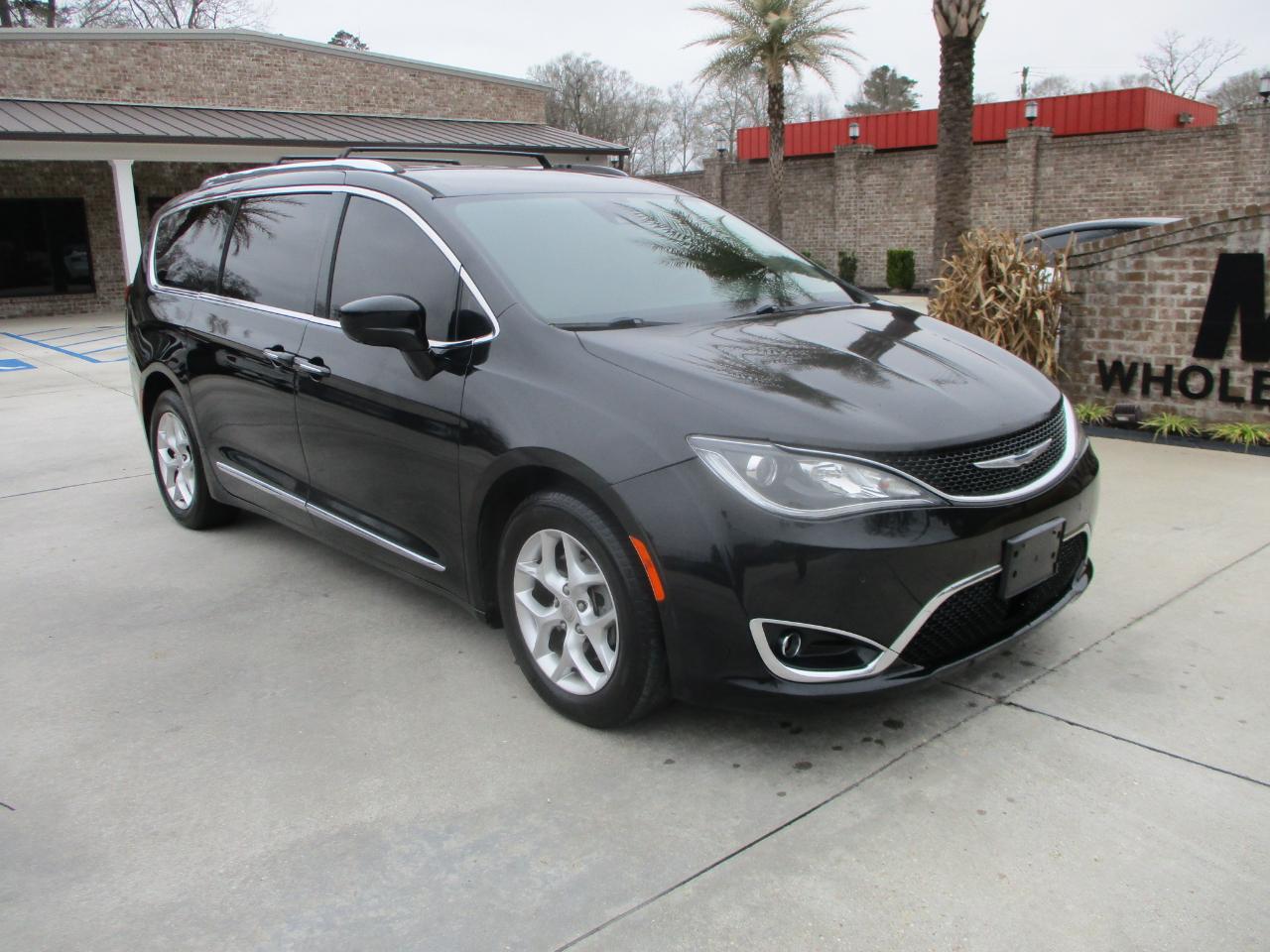 Chrysler Pacifica Touring-L Plus 2017