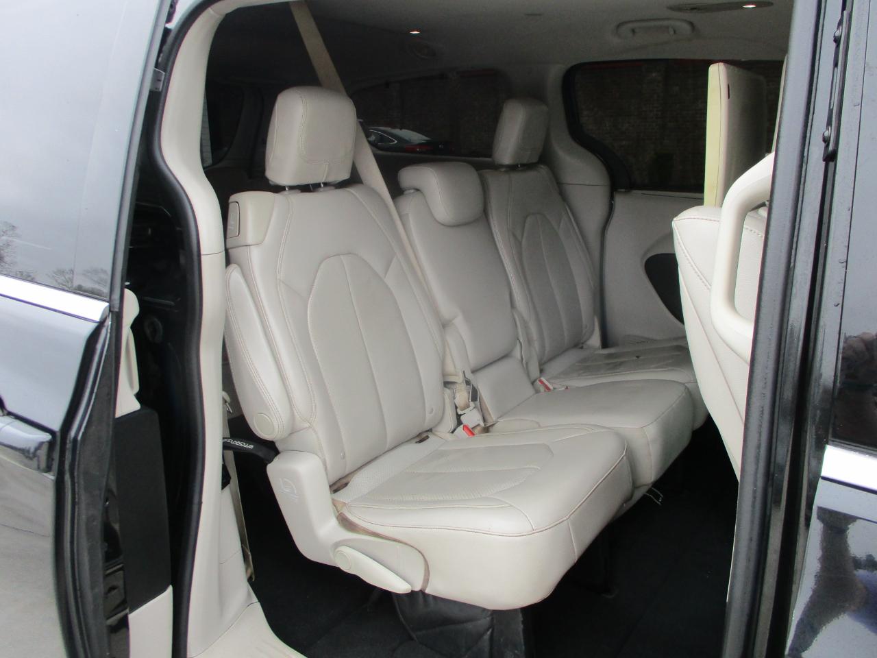 Chrysler Pacifica Touring-L Plus 2017