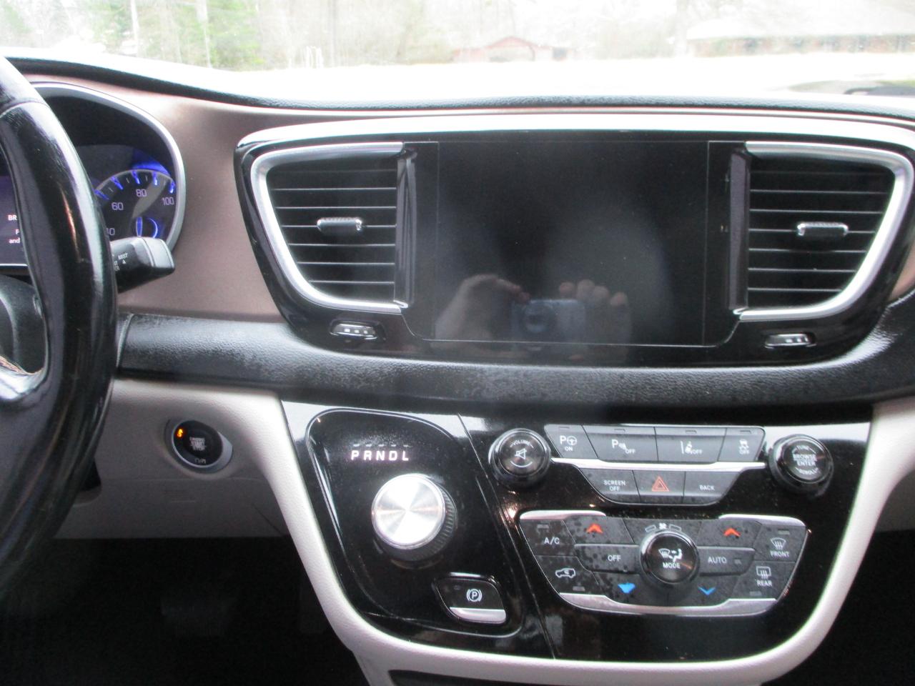 Chrysler Pacifica Touring-L Plus 2017