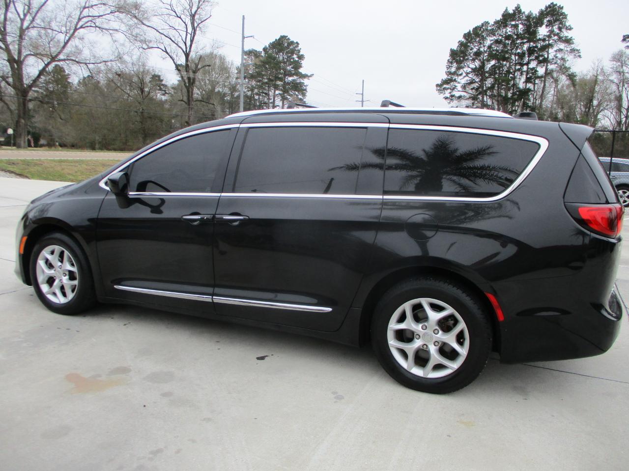 Chrysler Pacifica Touring-L Plus 2017