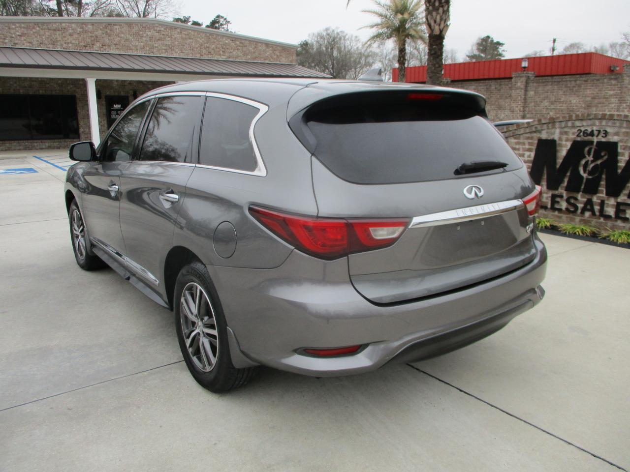 Infiniti QX60 Base FWD 2017