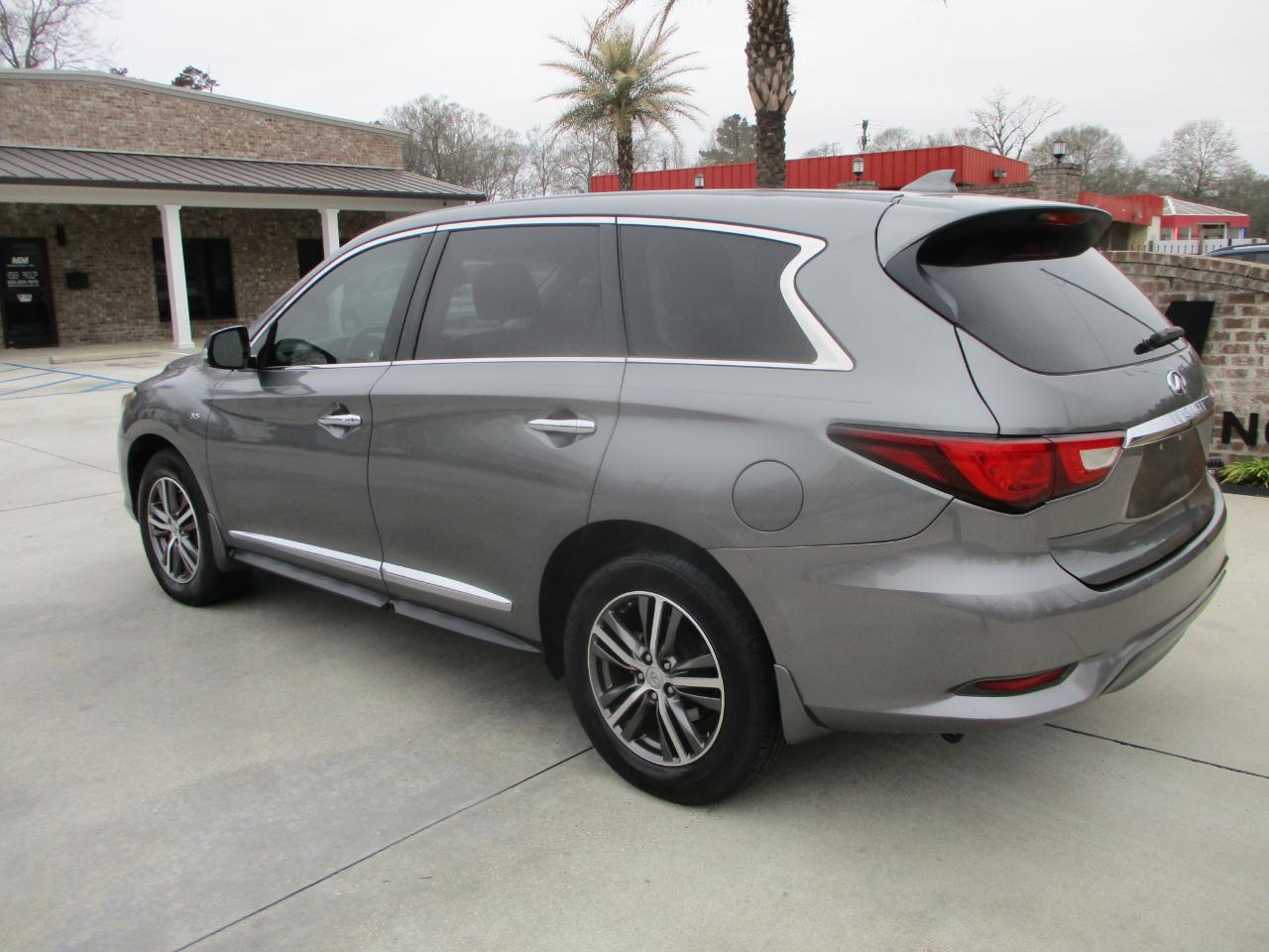 Infiniti QX60 Base FWD 2017