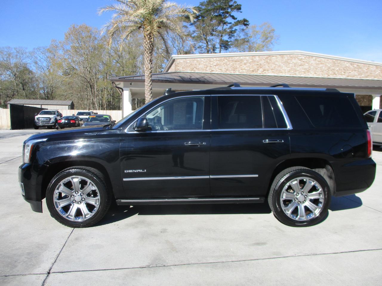 GMC Yukon Denali 4WD 2016