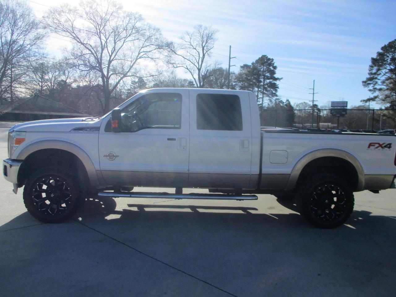 Ford F-350 SD Lariat Crew Cab 4WD 2013