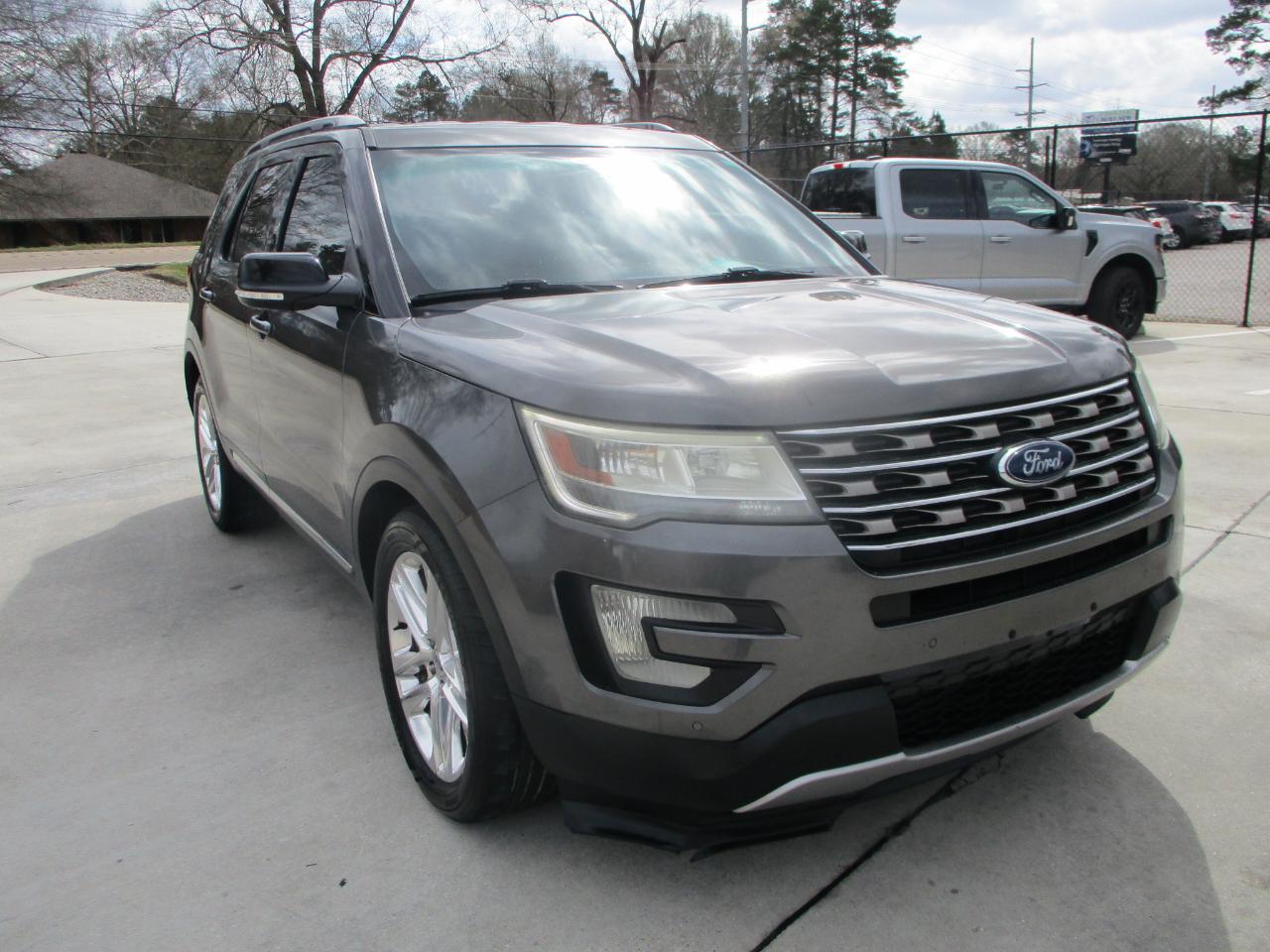 Ford Explorer XLT FWD 2016