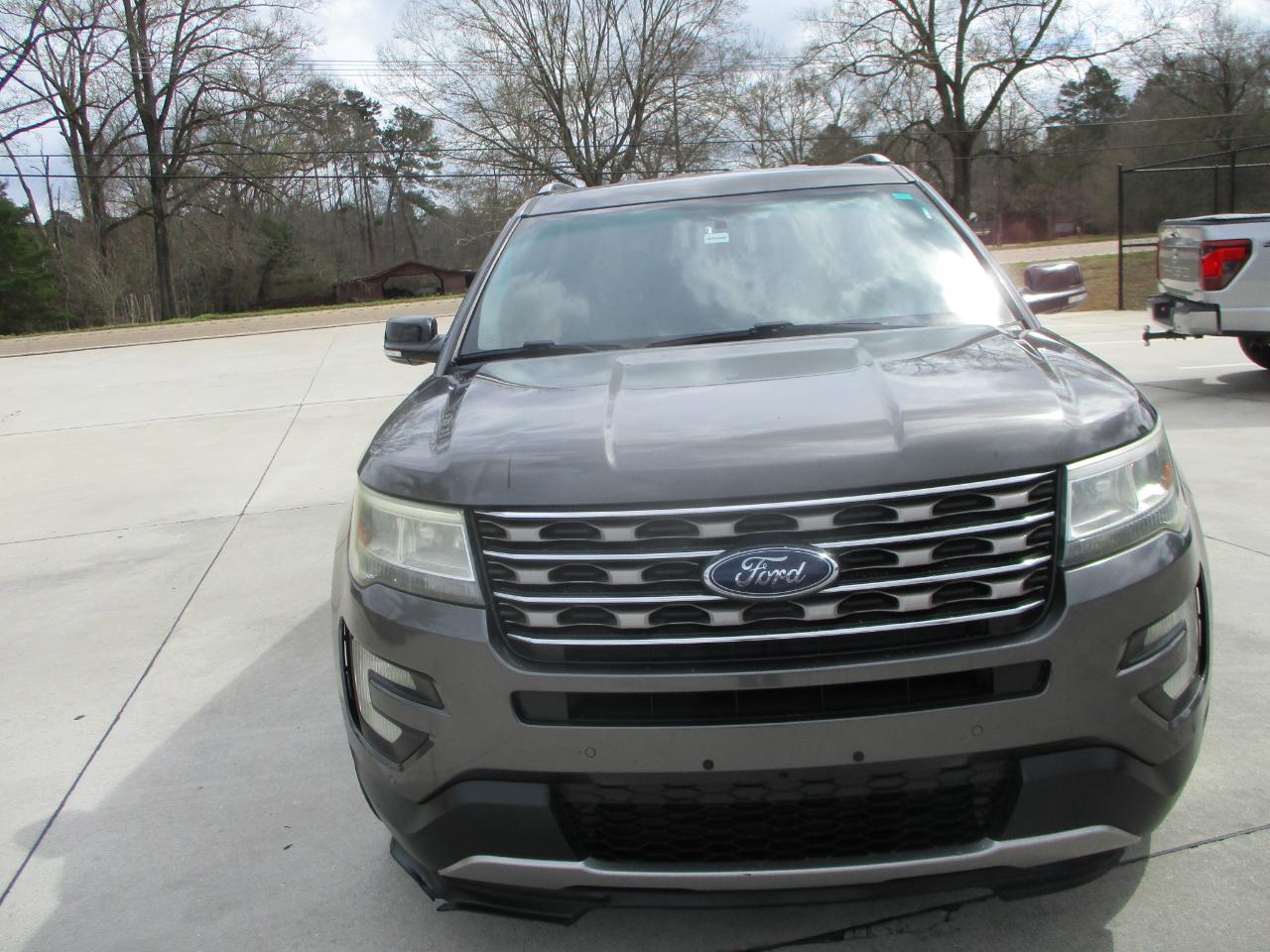 Ford Explorer XLT FWD 2016