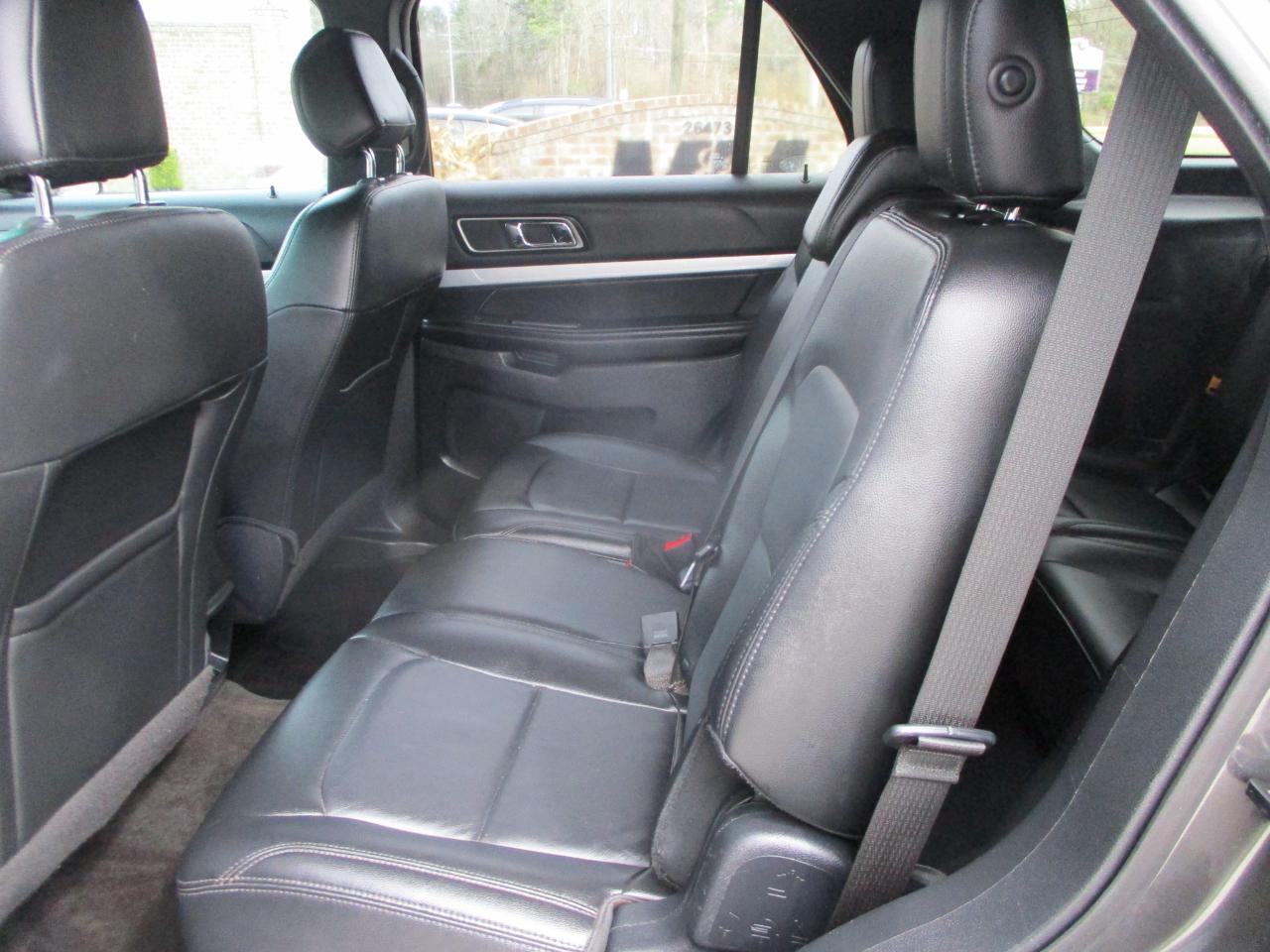 Ford Explorer XLT FWD 2016