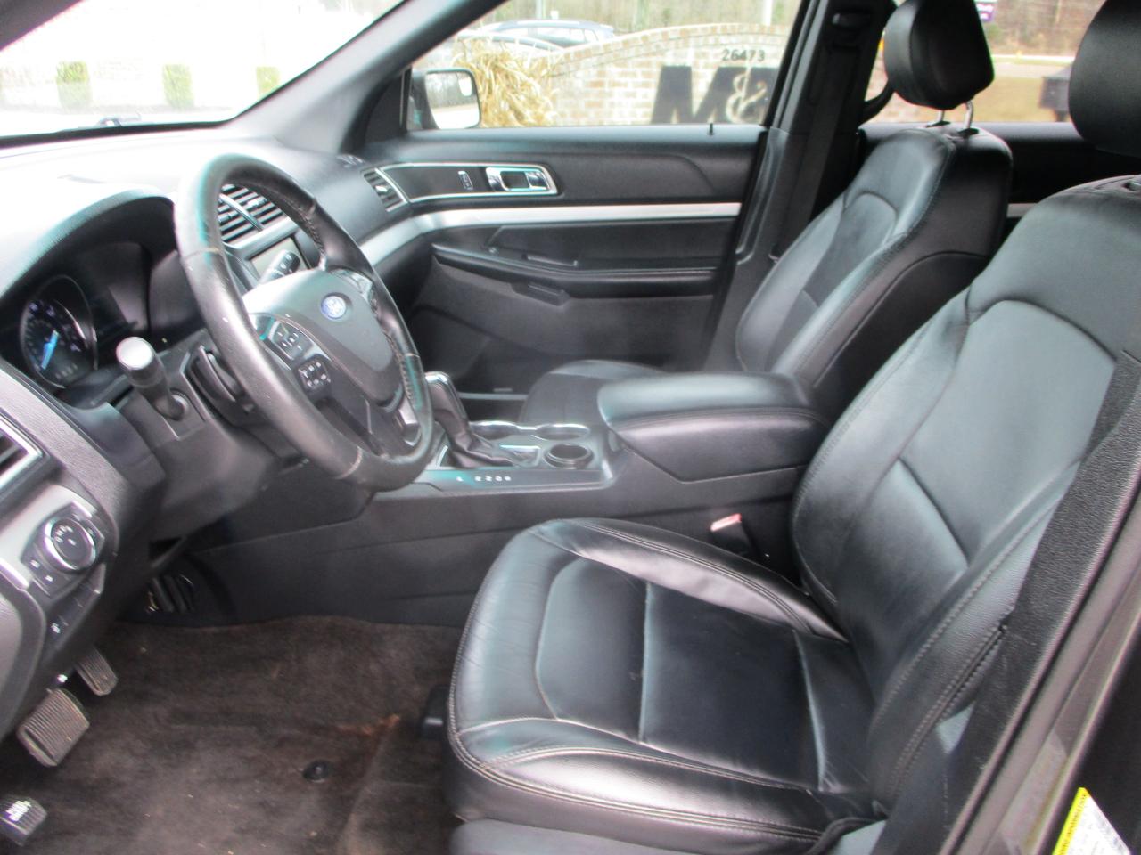 Ford Explorer XLT FWD 2016