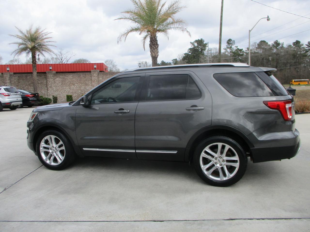 Ford Explorer XLT FWD 2016