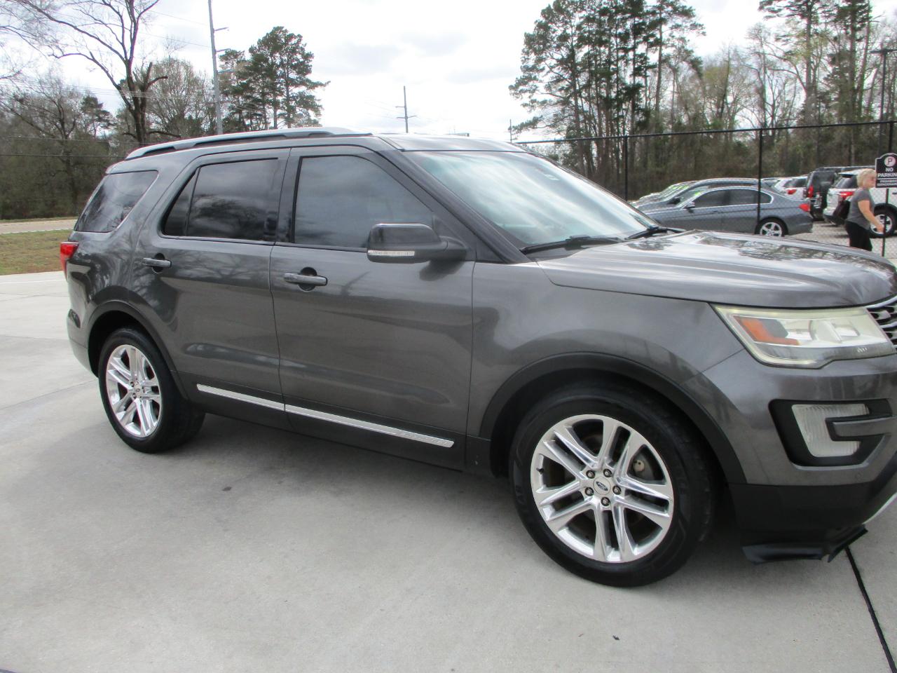 Ford Explorer XLT FWD 2016