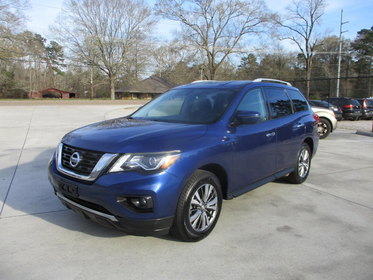 Nissan Pathfinder SV 4WD 2020