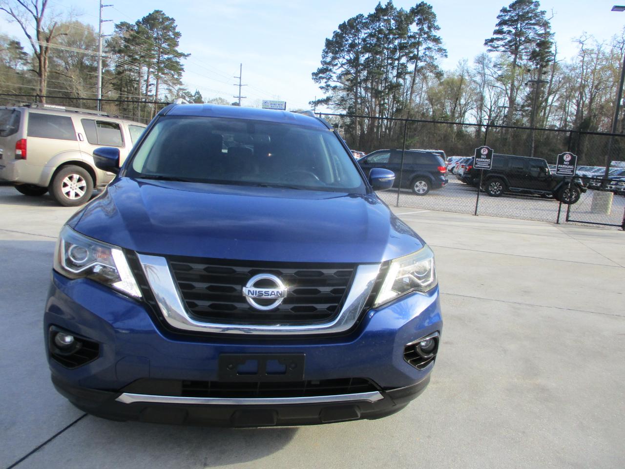 Nissan Pathfinder SV 4WD 2020